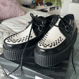 T.u.k creepers viva mondo